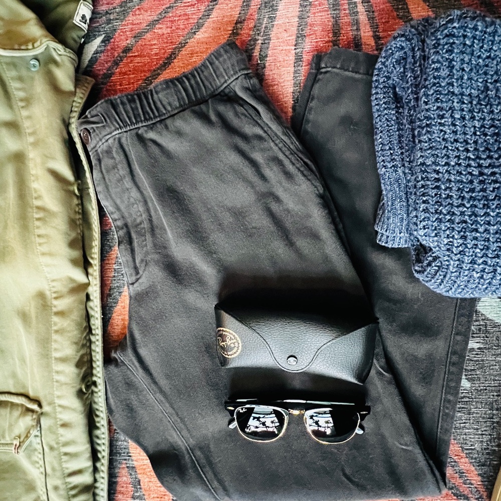 Old Navy Gray Straight-Leg Pants - Picture 2 of 9